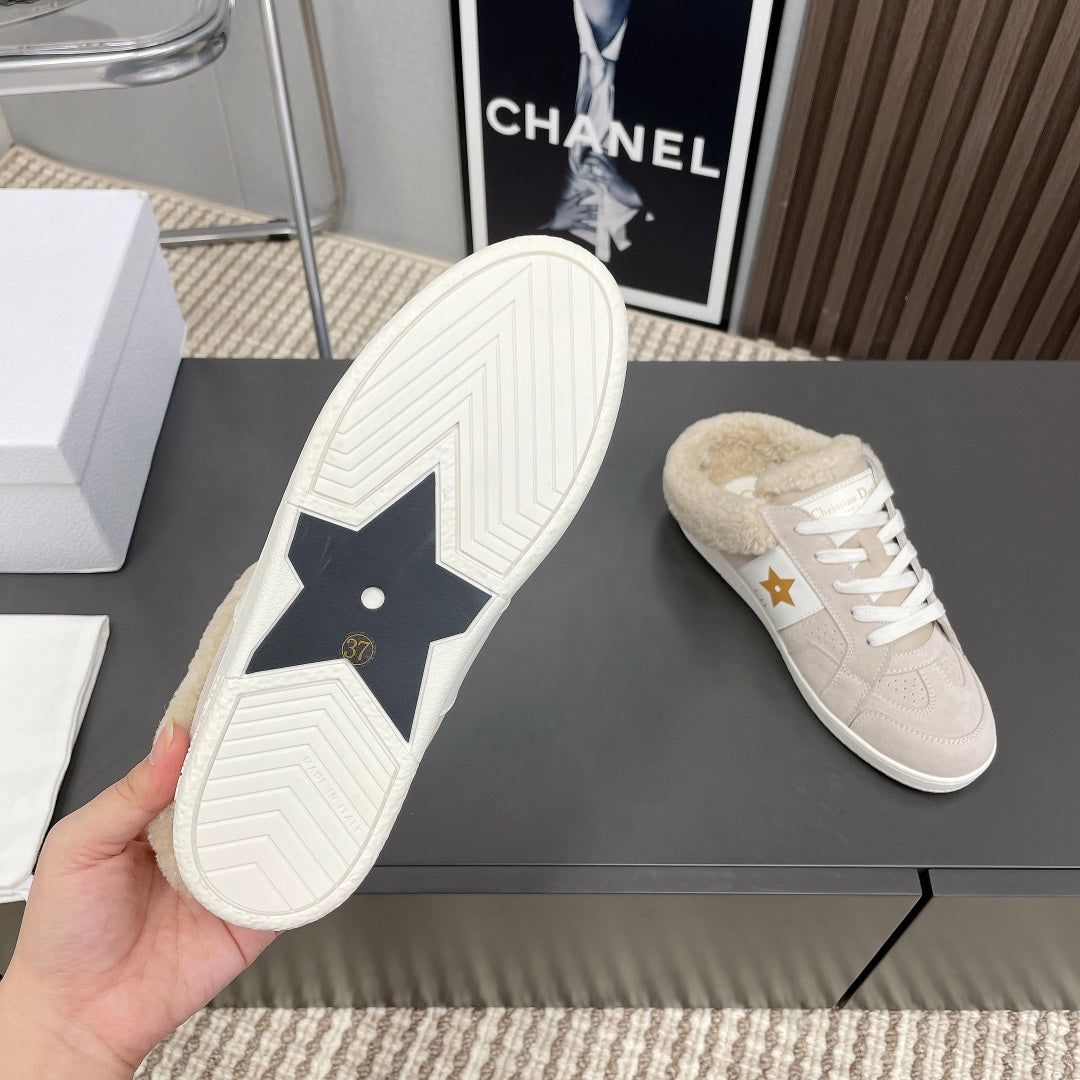 CD Star Sneaker In Light Brown Grey Suede 996000