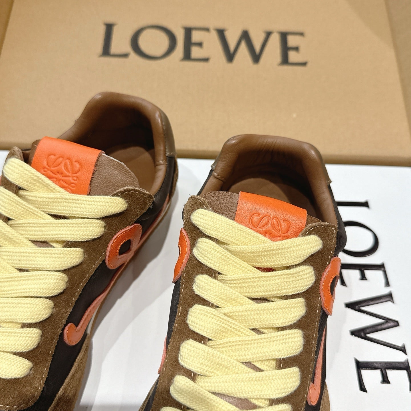 LOEW 26s Ballet Runner 2.0 Brown Orange Suede Sheepskin 683934
