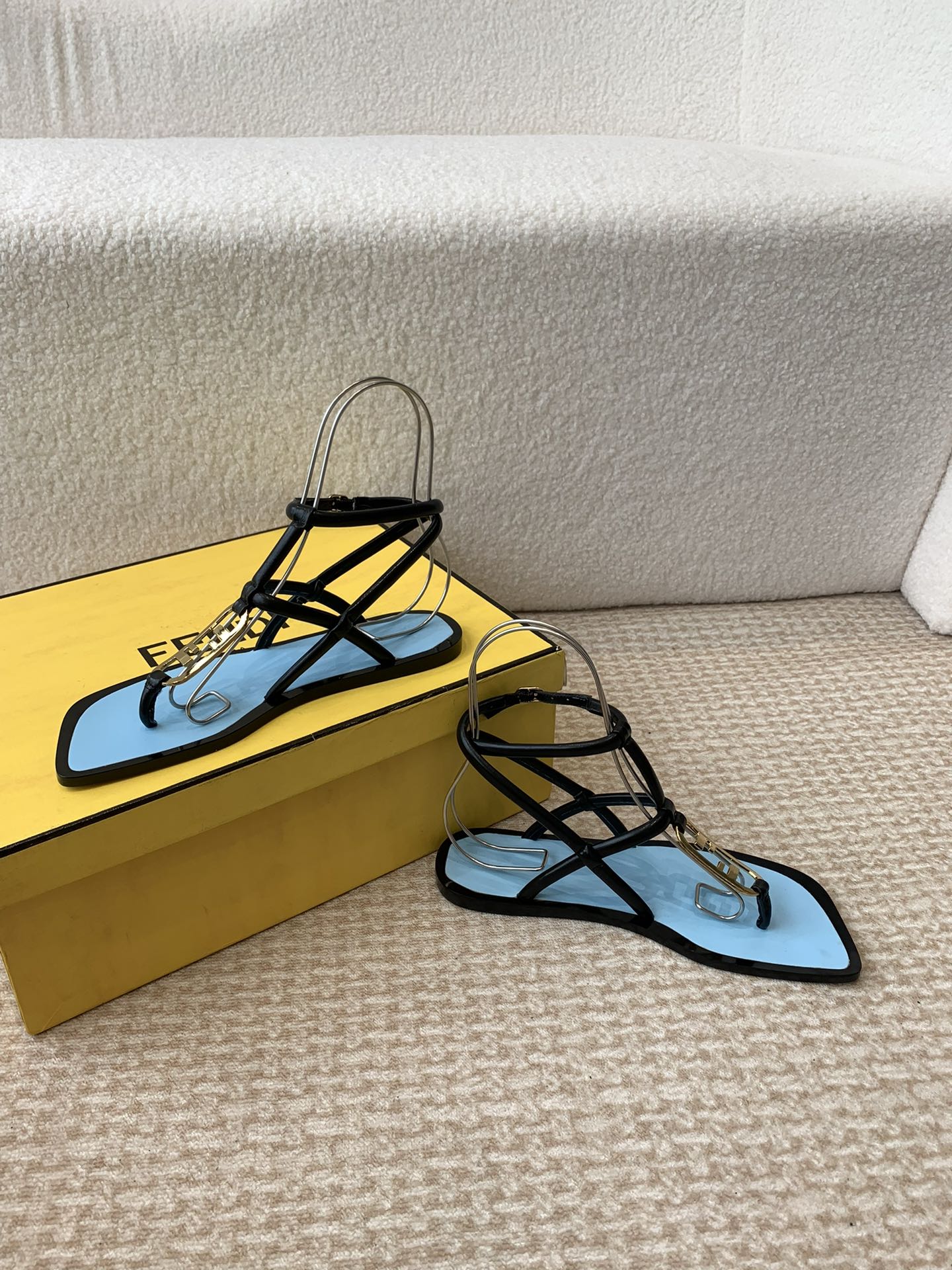 FENDI O'LOCK THONG SANDAL BLACK AND BLUE CALFSKIN WITH GOLD HARDWARE