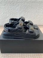 DAD SANDAL IN BLACK SHEEPSKIN
