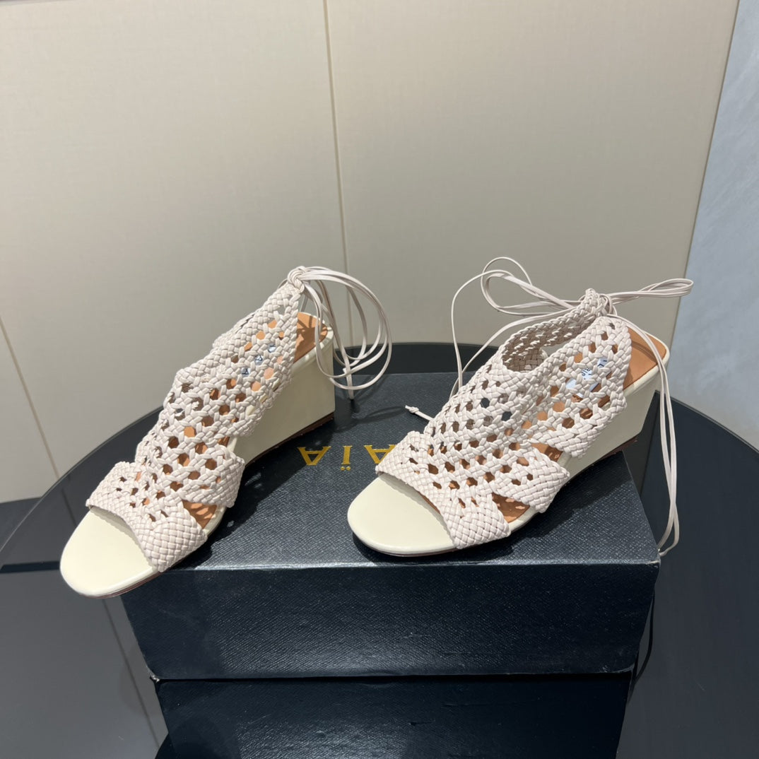 Alaia 25 Round-toe Braided Wedge Sandals 75mm Flamingo Woven Leather433568