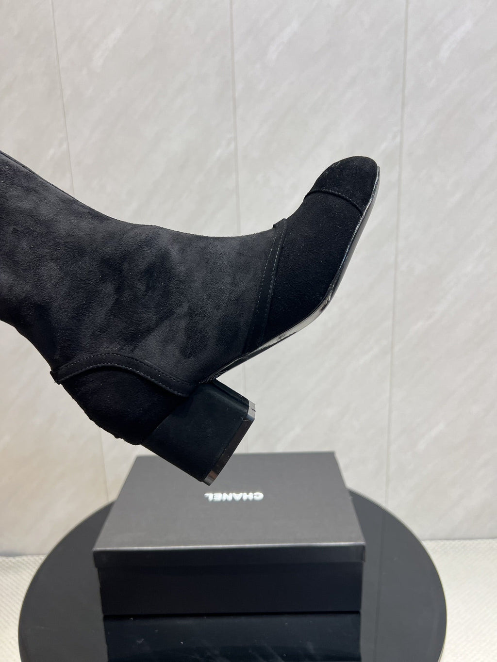 CC 25 Bowknot Stretch Boots Black Velvet Sheepskin 516421