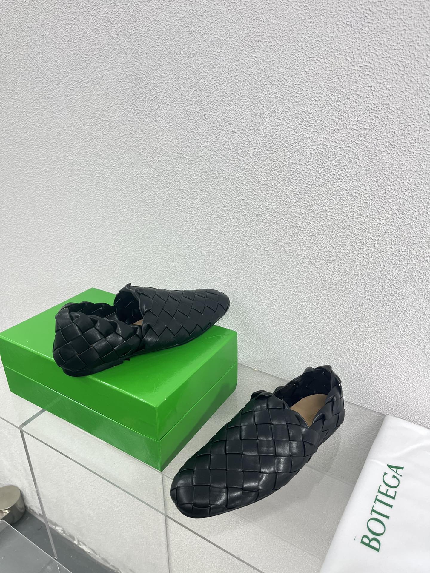 Bottega Veneta Intrecciato Black Lambskin 972909