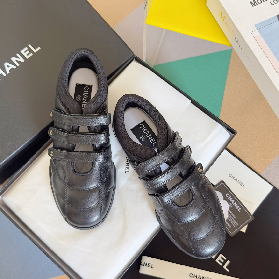 CC MARY JANE SNEAKER IN BLACK LAMBSKIN
