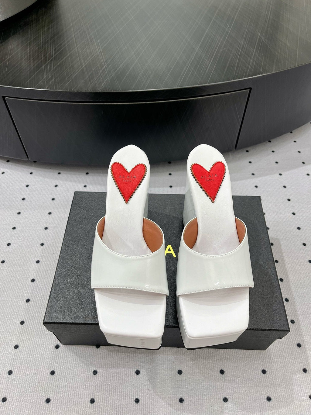 Alaila High Sandal 115mm In White Glossy Lambskin 954874