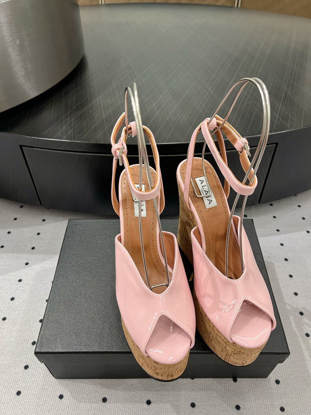 Alaila Wedge Sandals 135mm In Pink Glossy Lambskin 954905