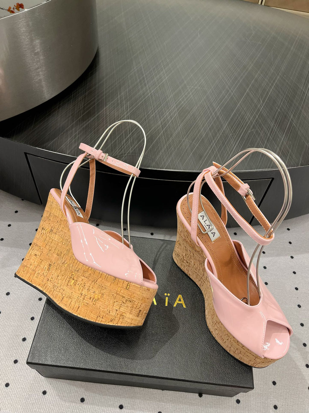 Alaila Wedge Sandals 135mm In Pink Glossy Lambskin 954905