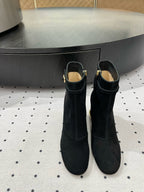 Viv Simple Elegant Boots Black Sheep Suede 365208