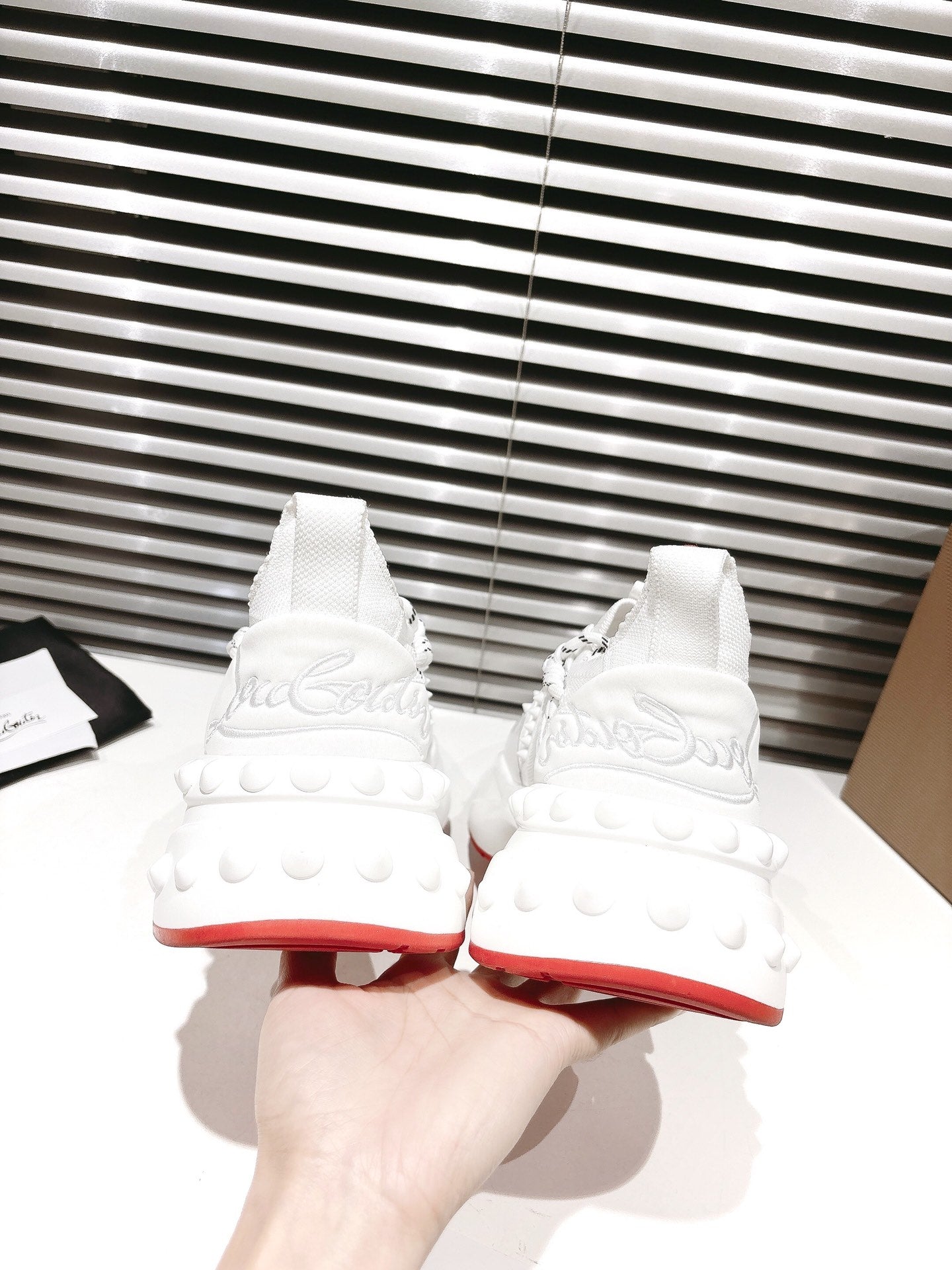 CL 25 Trailnrun Sneaker White Calfskin Mesh 323170
