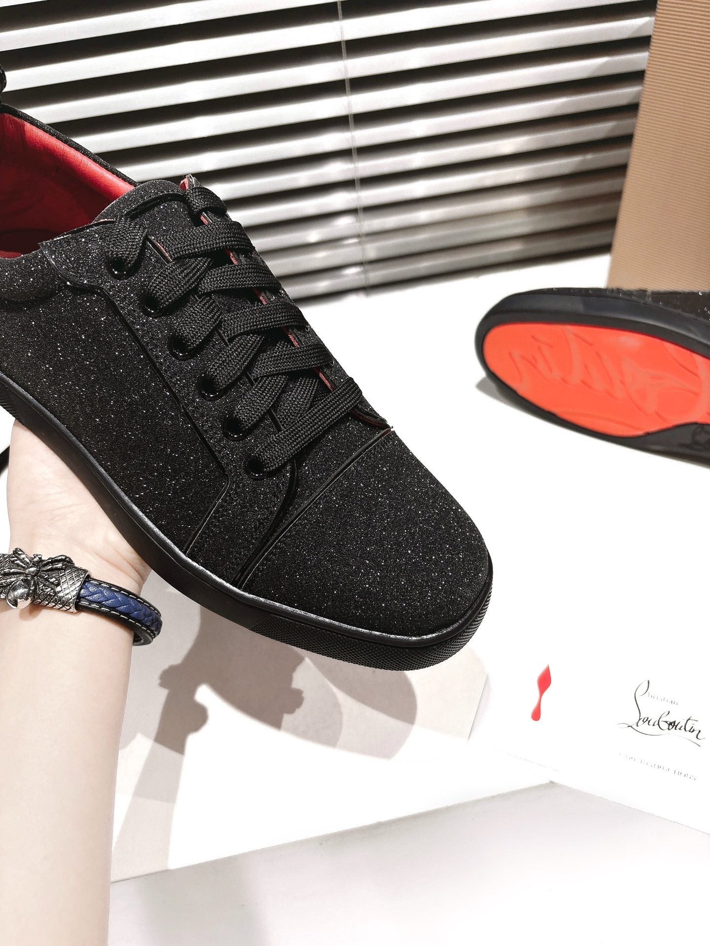 CL 25 Fine Sand Sneaker Black Fabric Cowhide 323173