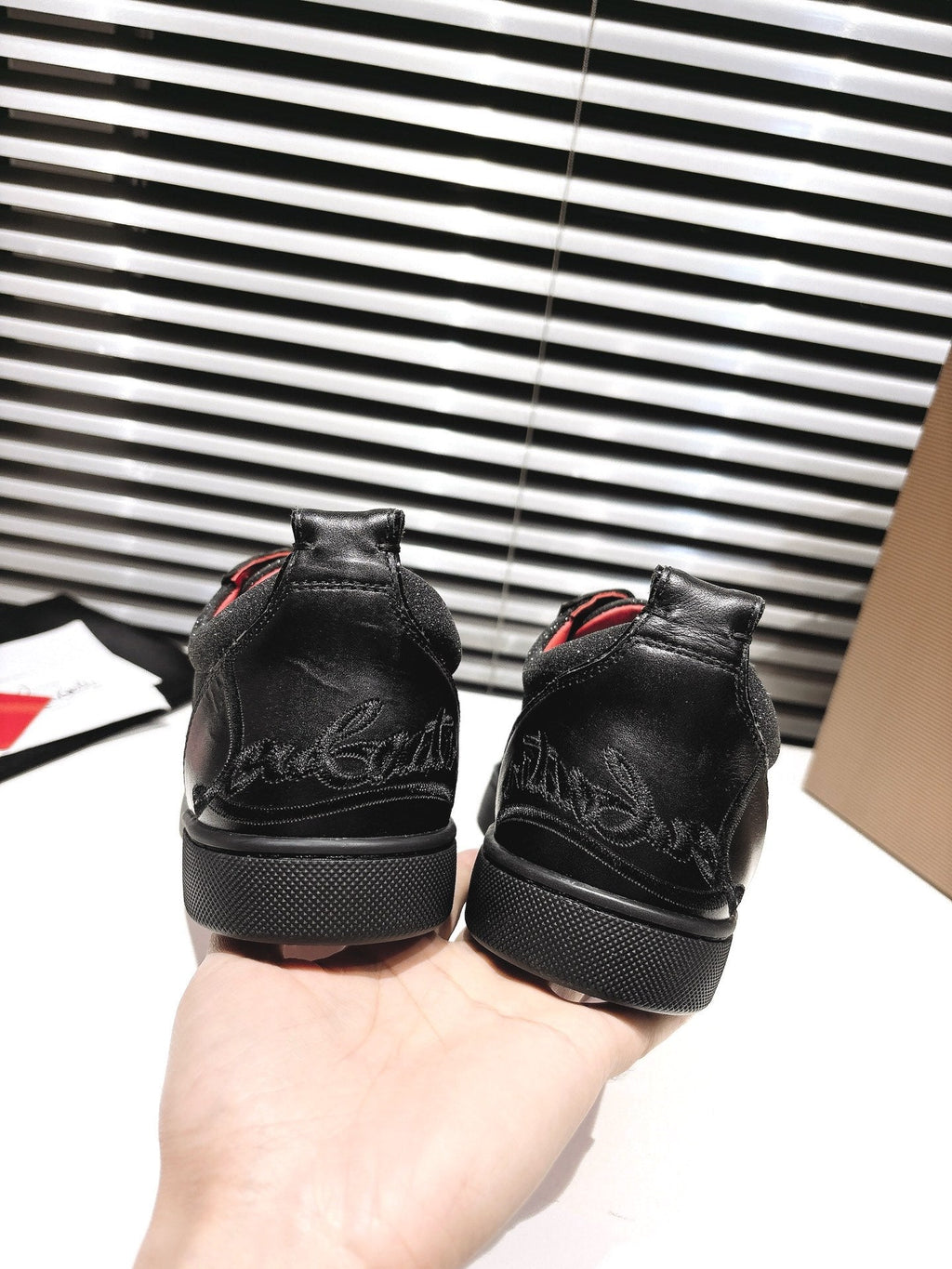 CL 25 Fine Sand Sneaker Black Fabric Cowhide 323173