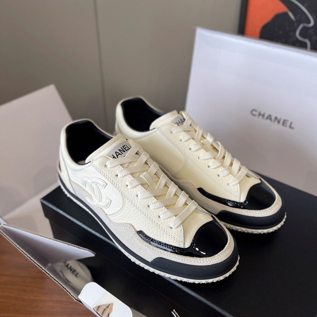 CC 25K Double Logo Sneakers Black White Leather Suede 623168