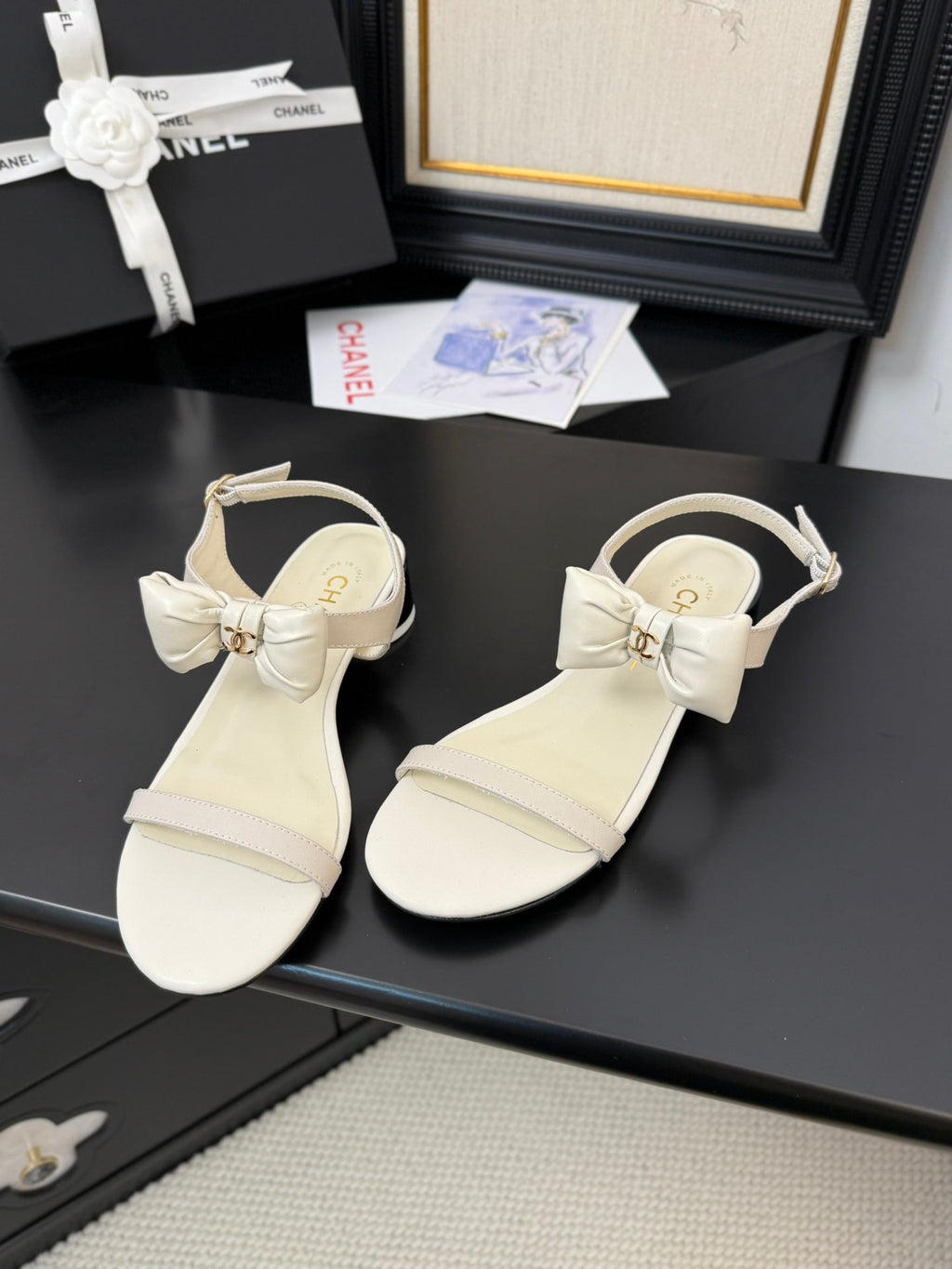 CC 25 Bow Attached Sandals Black Sheepskin 233419