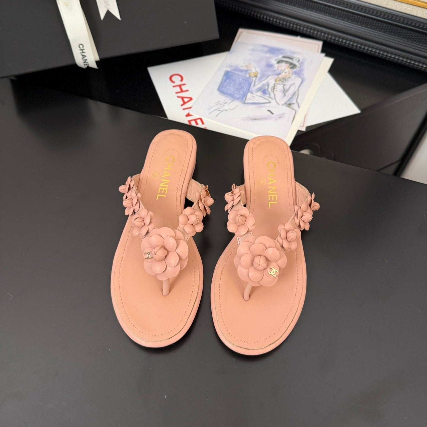 CC 25 Flower Thong Slippers Pink Cowhide 233418