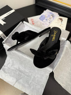 CC 25C Thong Sandal Bow Black Velvet fabric 233564