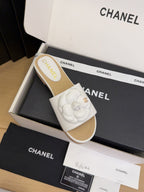 CC 25 Camellia Mule 40 White Beige Leather 277716