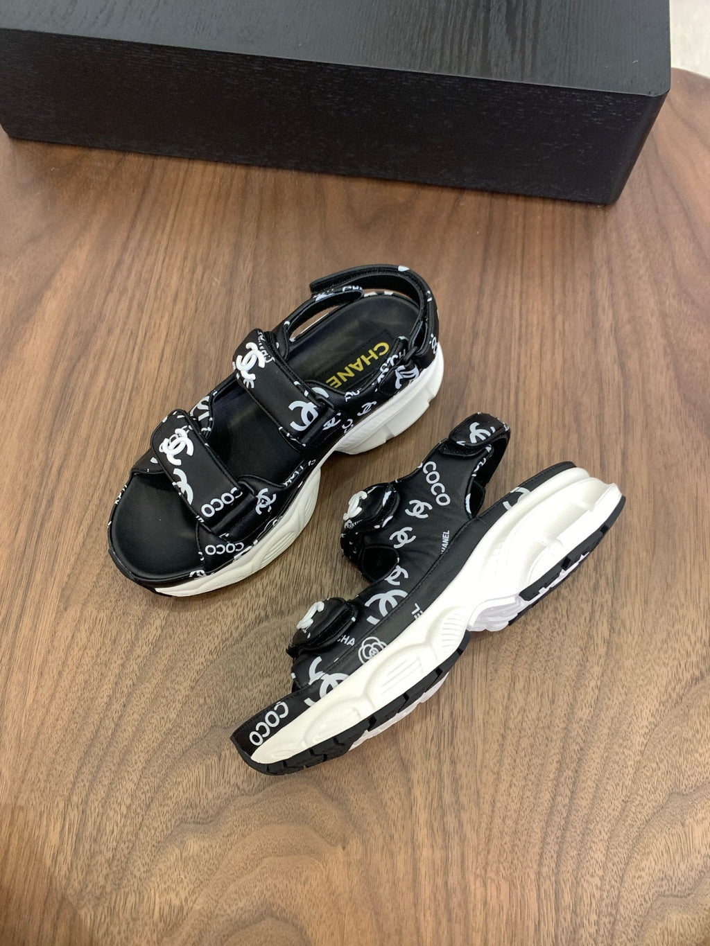 CC Toe Sandals Black Mix Camellia Pattern Leather 299539