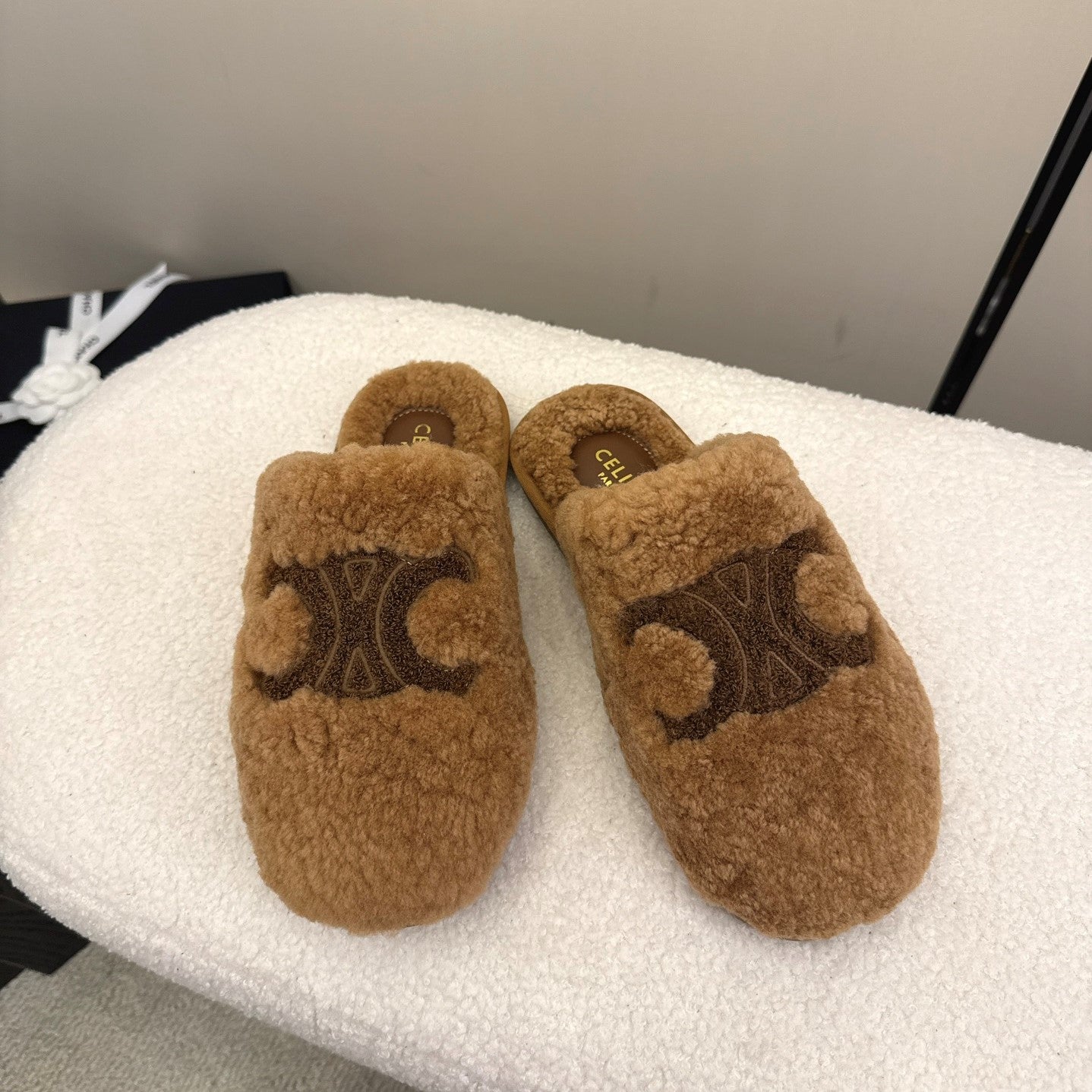 CL Elena Mule in Shearling 10mm Brown Wool 435861
