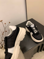 CC Alexander McQueen Sneakers Black White Leather and Ceiling Fabric 537190