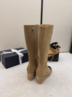 CC 26 Wedge Boot Tan Black Suede 588895