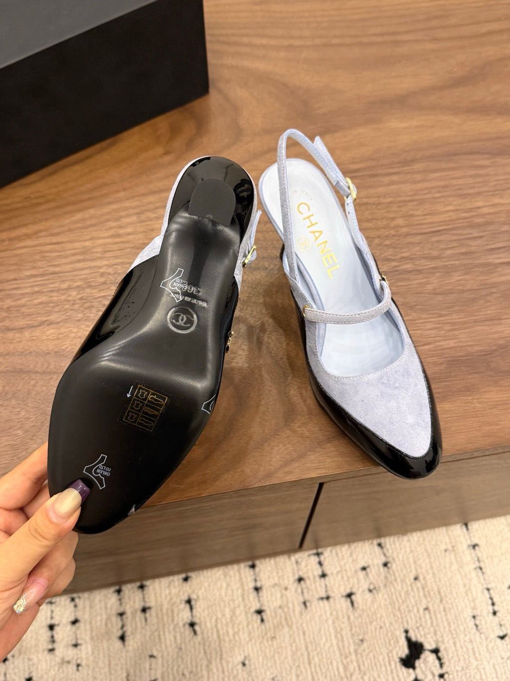 CC 26FW Slingback 7.5cm Grey Black Suede Patent Leather 676121