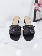 CD 26s Slippers Black Beige Cowhide 681587