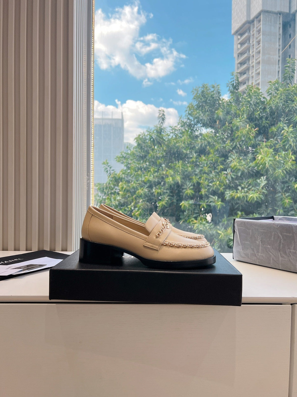 CC Moccasins Beige Chain Lambskin