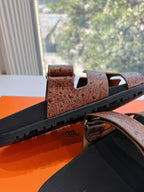 HM Chypre Sandal Walnut Brown Ostrich Leather 202803