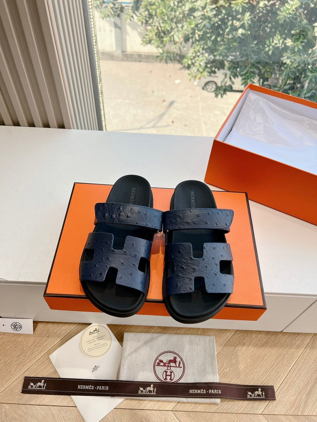 HM Chypre Sandal Liberty Blue Ostrich Leather 202804
