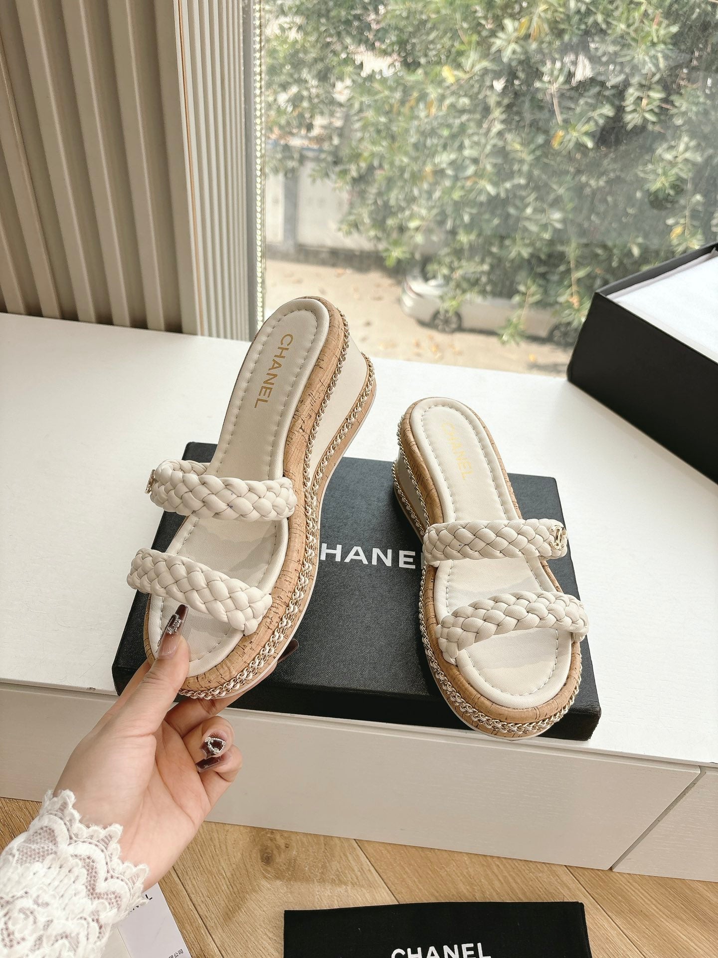 CC Sandals Cream   braided 6cm lambskin 202893