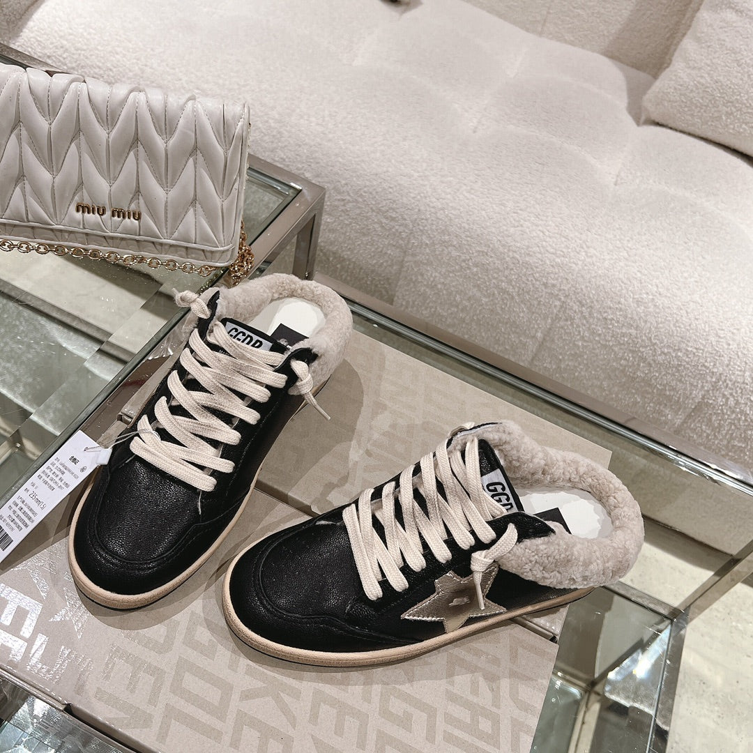 SUPER-STAR SABOTS IN BLACK SHINY CALFSKIN SILVER STAR