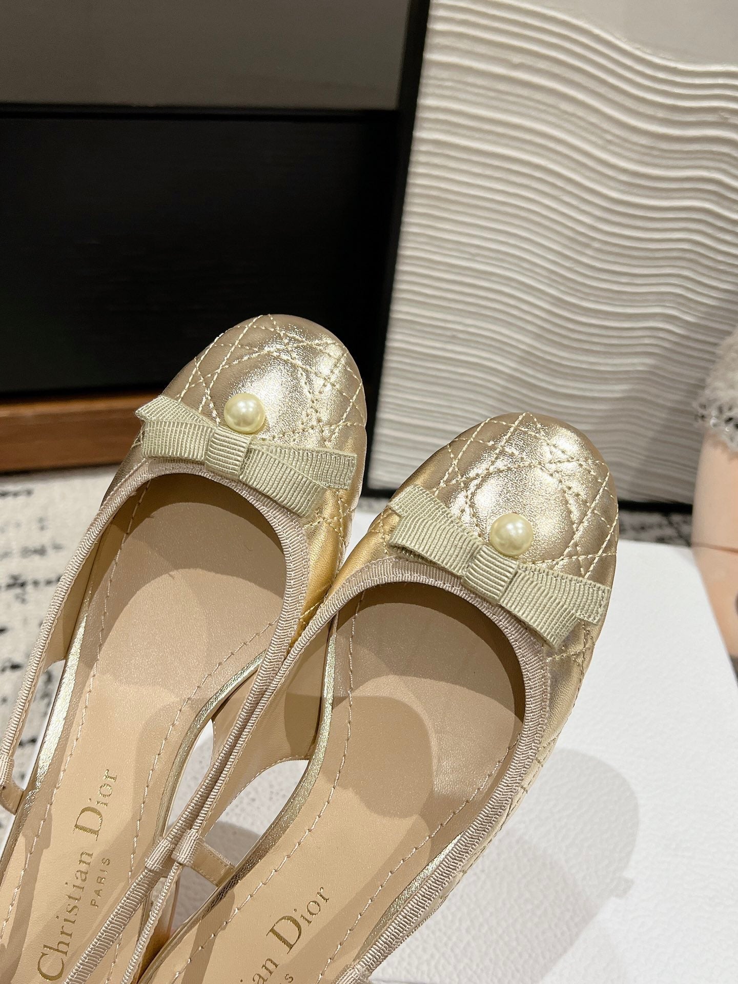 CD Ballet Slingback Pump 30mm In Gold Quilted Calfskin 997041