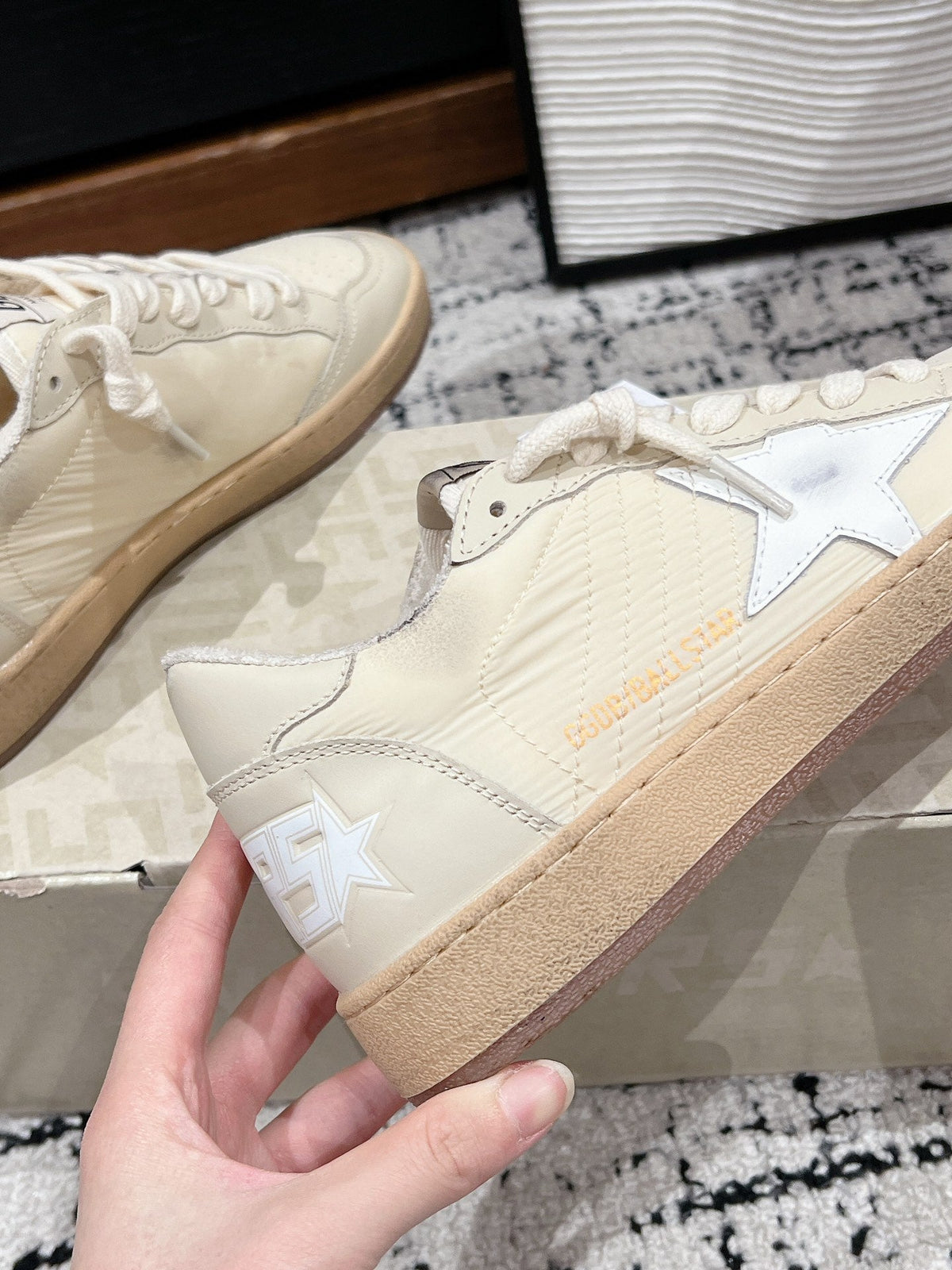 BALL STAR SNEAKERS BEIGE CALFSKIN WITH WHITE STAR