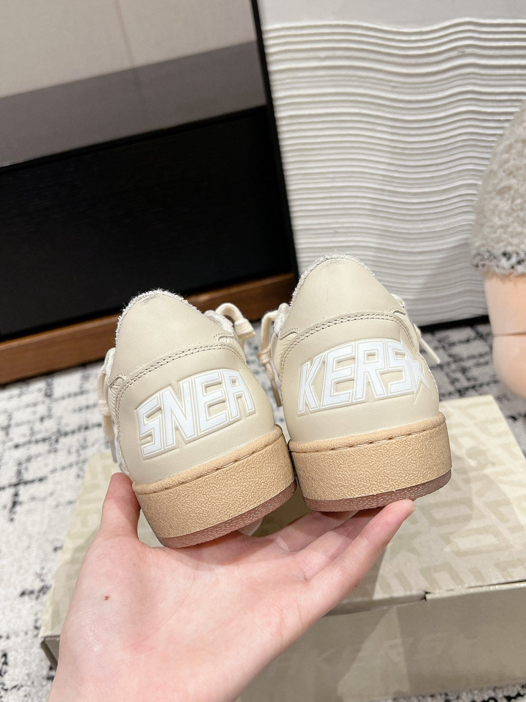 BALL STAR SNEAKERS BEIGE CALFSKIN WITH WHITE STAR