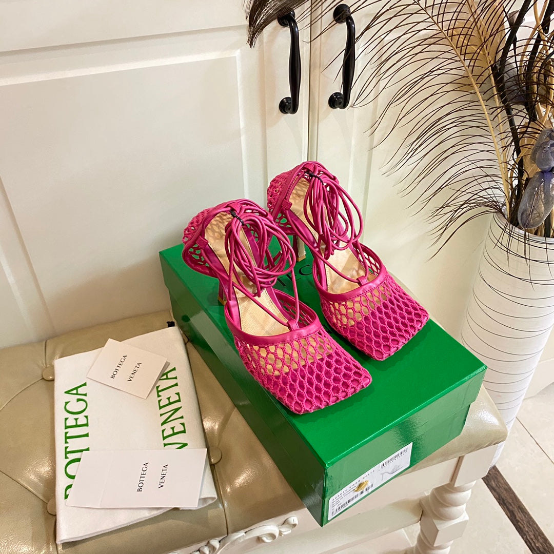 BV 26s Stretch Lace-Up Sandal 9cm Bright Pink Metallized Mesh Leather