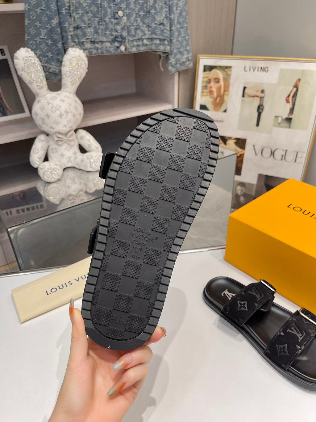 LV Venice Mule Black Suede Sheepskin 626702
