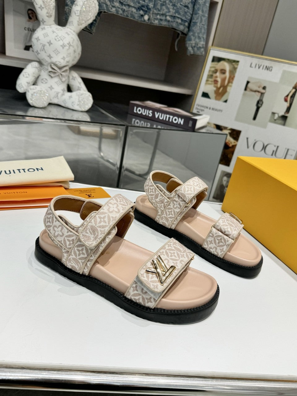 LV Sunset Flat Comfort Sandal Beige Monogram Jacquard Calfskin Cotton 626705