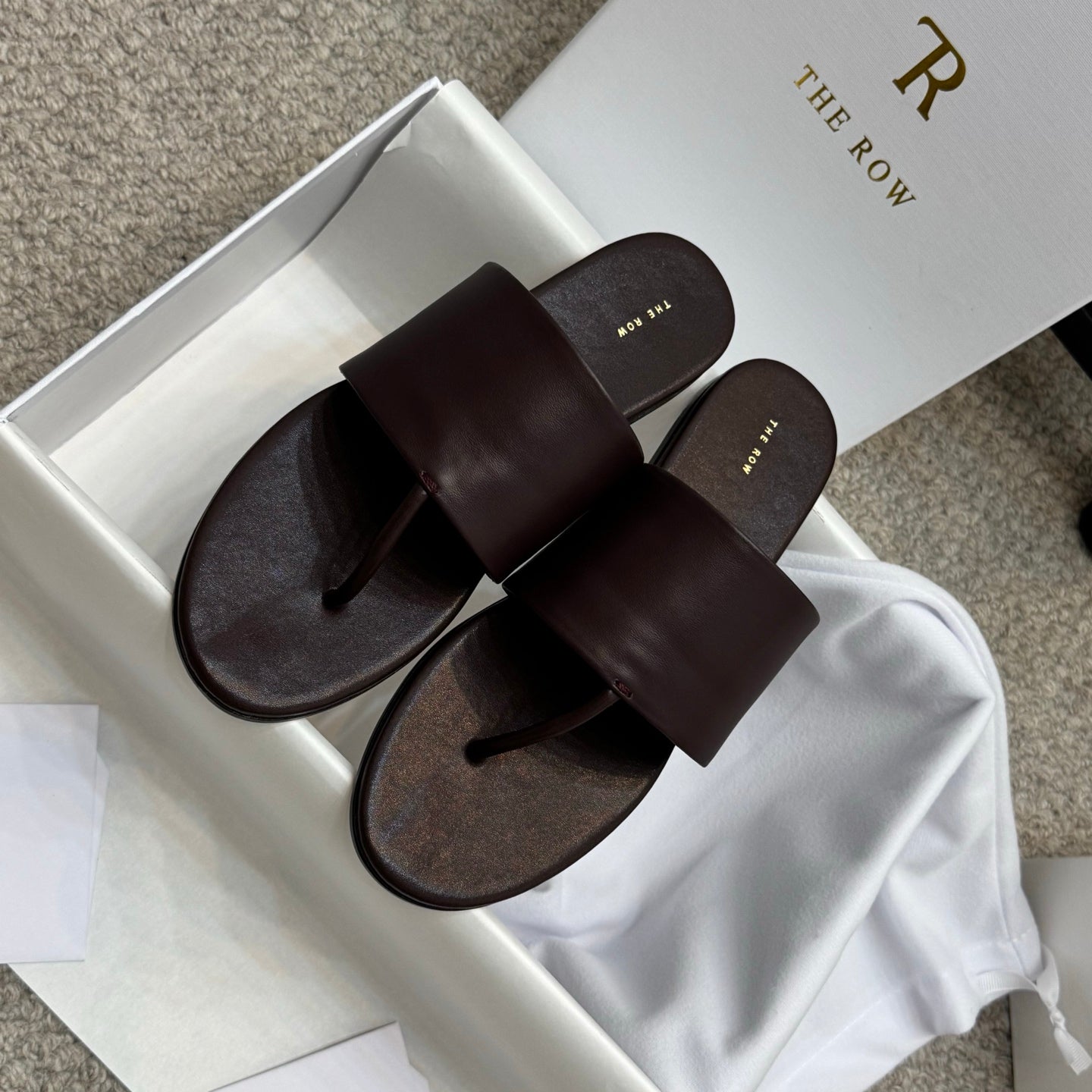 Signum Flat Sandal in Chocolate Calfskin 290733