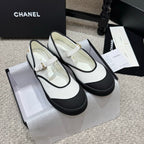 CC 26s Coco Beach Mary Janes Black White Fibers Rubber 767079