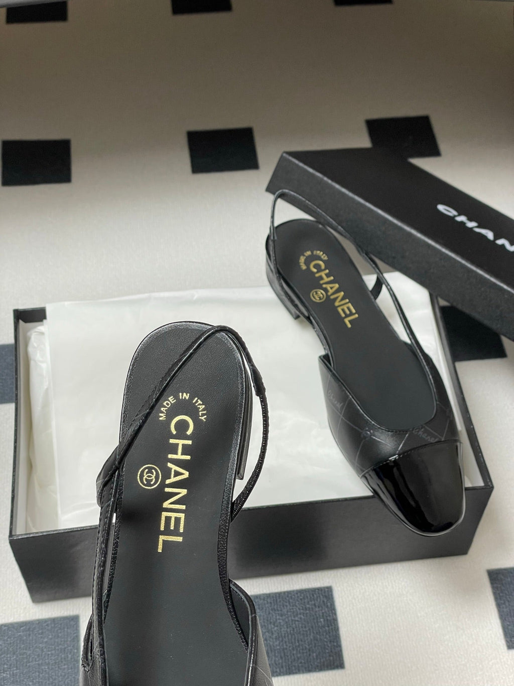 CC 25P Black Quilted Calfskin