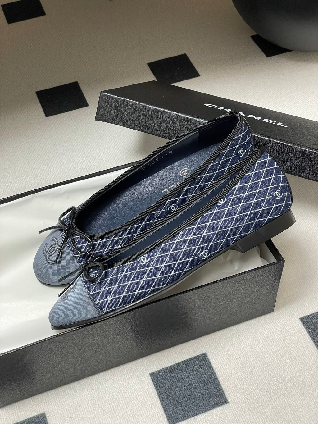 CC 25P Blue Black Quilted Denim