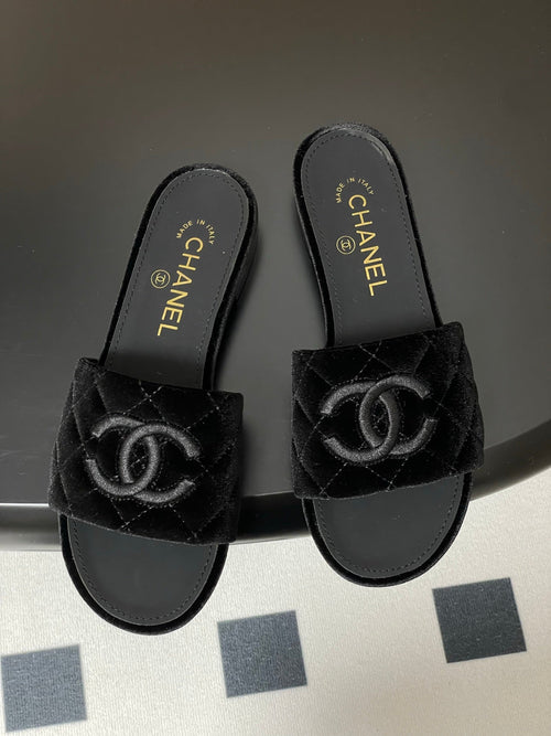 25S Embroidery Double C Mule 15mm Black Velvet 247580