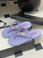 CC 25P Double C 5 Motifs Thongs Sandal Purple Sheepskin 247694