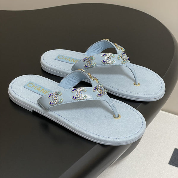 CC 25P Double C 5 Motifs Thongs Sandal Baby Blue Sheepskin 247696