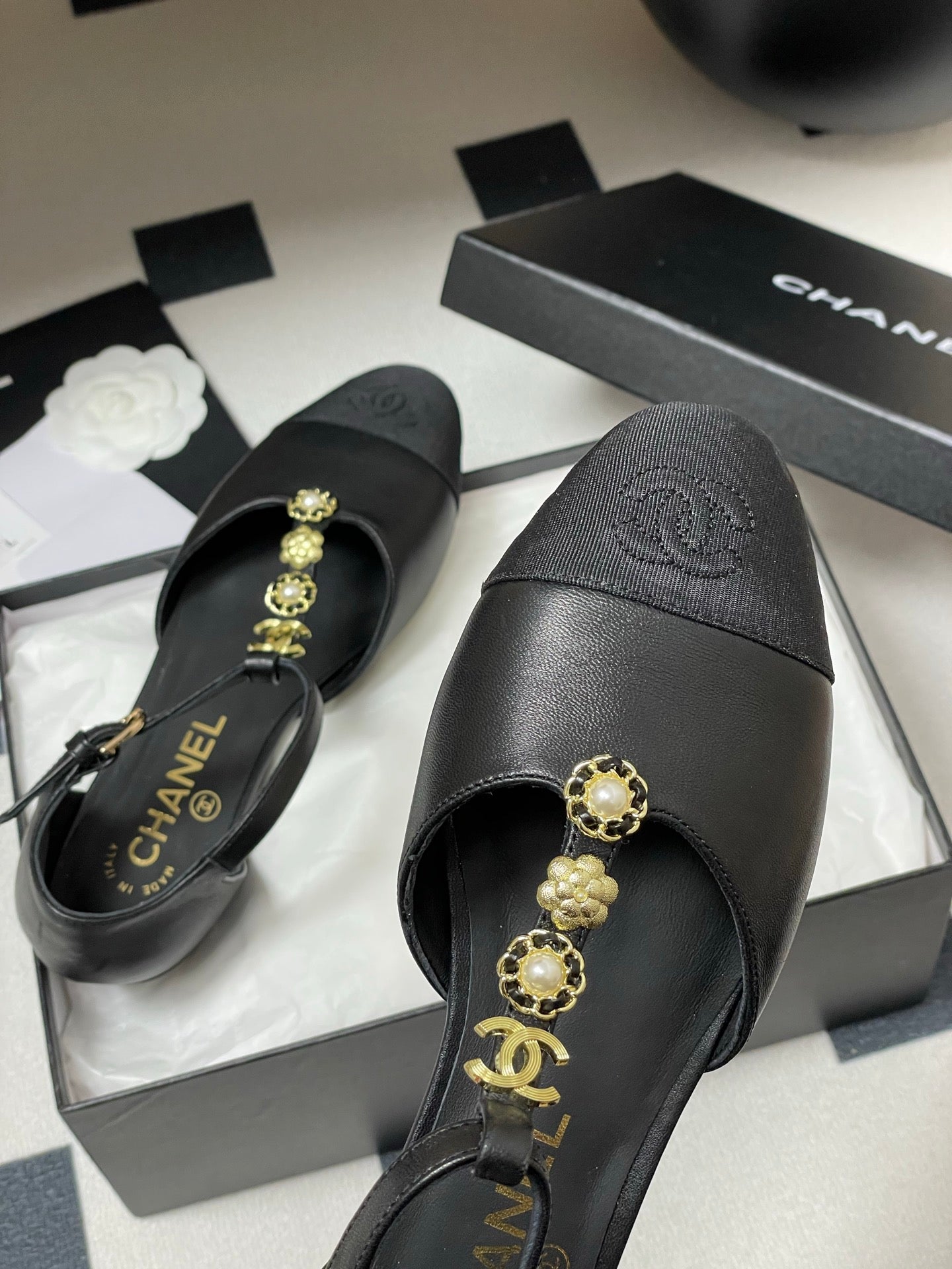 CC 25S Jewelry Double C Buckle T-Strap Mary Jane Black Lambskin Grosgrain 247713