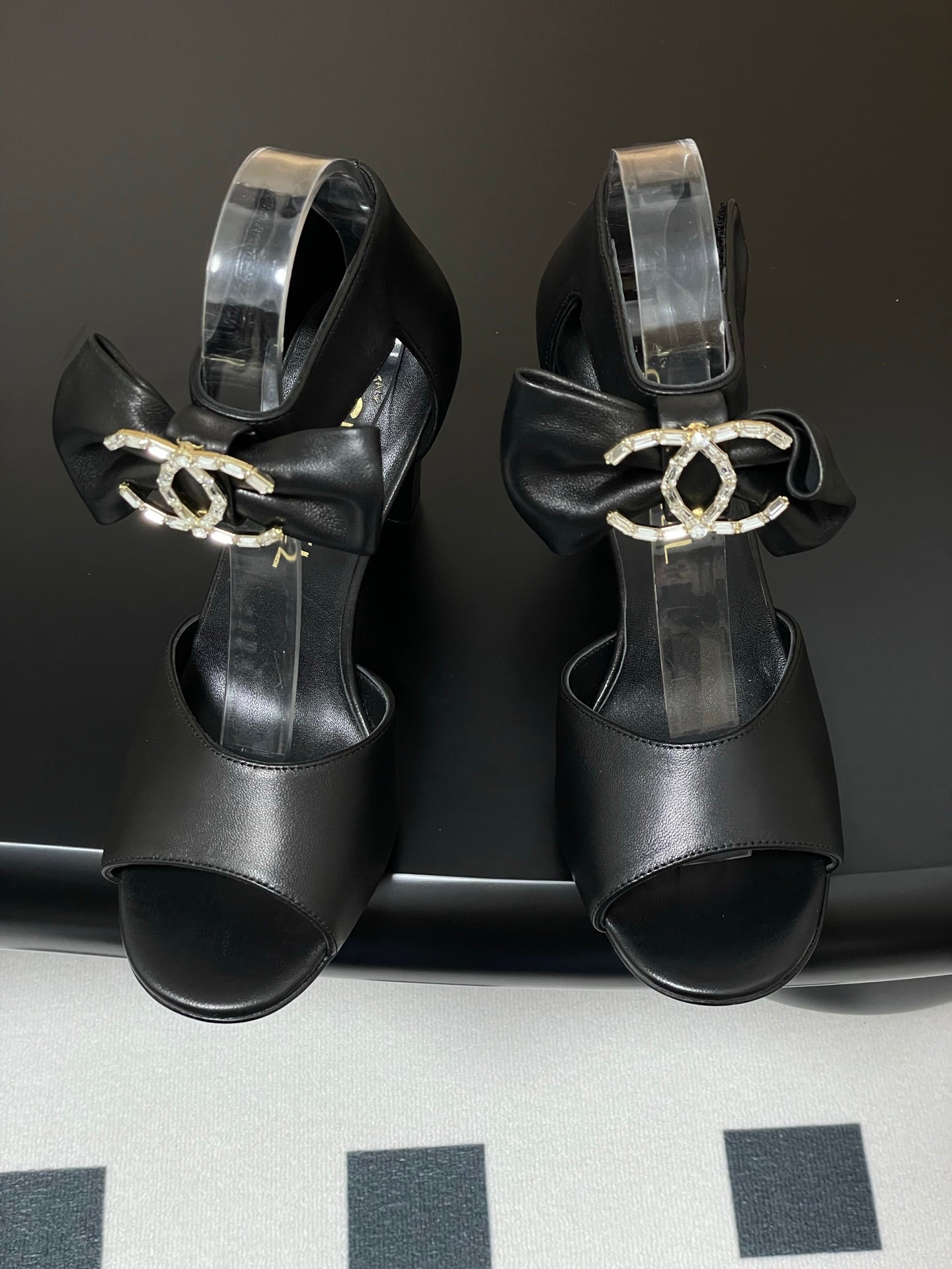 CC 25S Double C Rhinestone Buckle Bow High Heel Sandal 85 Black Sheepskin 247568