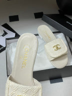 CC 25S Buckle Bag Mule White Fabric and Sheepskin 247598