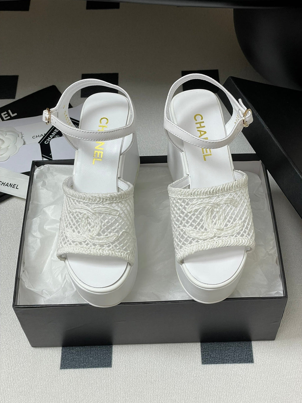 CC 25S Small Wedge Thick-Soled Sandal 10cm White Woven 247605