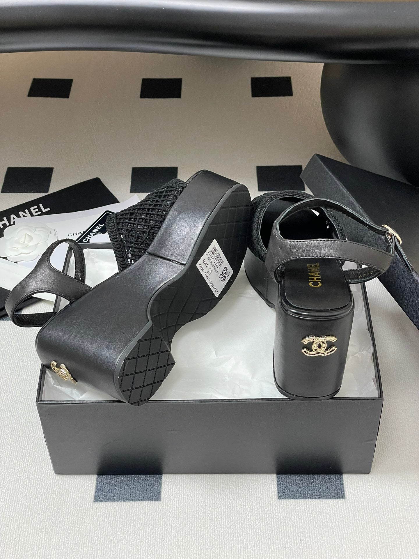 CC 25S Small Wedge Thick-Soled Sandal 10cm Black Woven 247606