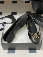 CC 25S 20mm Chain Bow Single Flat Black Velvet Sheepskin 247652